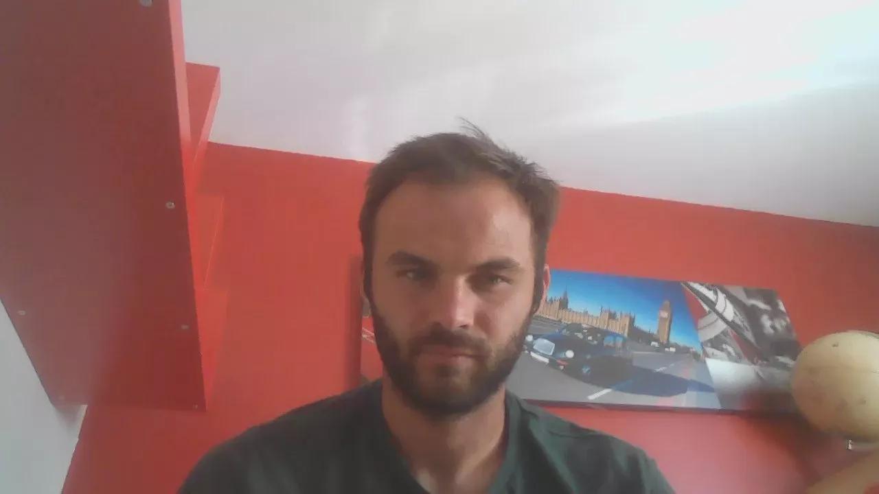 maxou74 on Cam4 