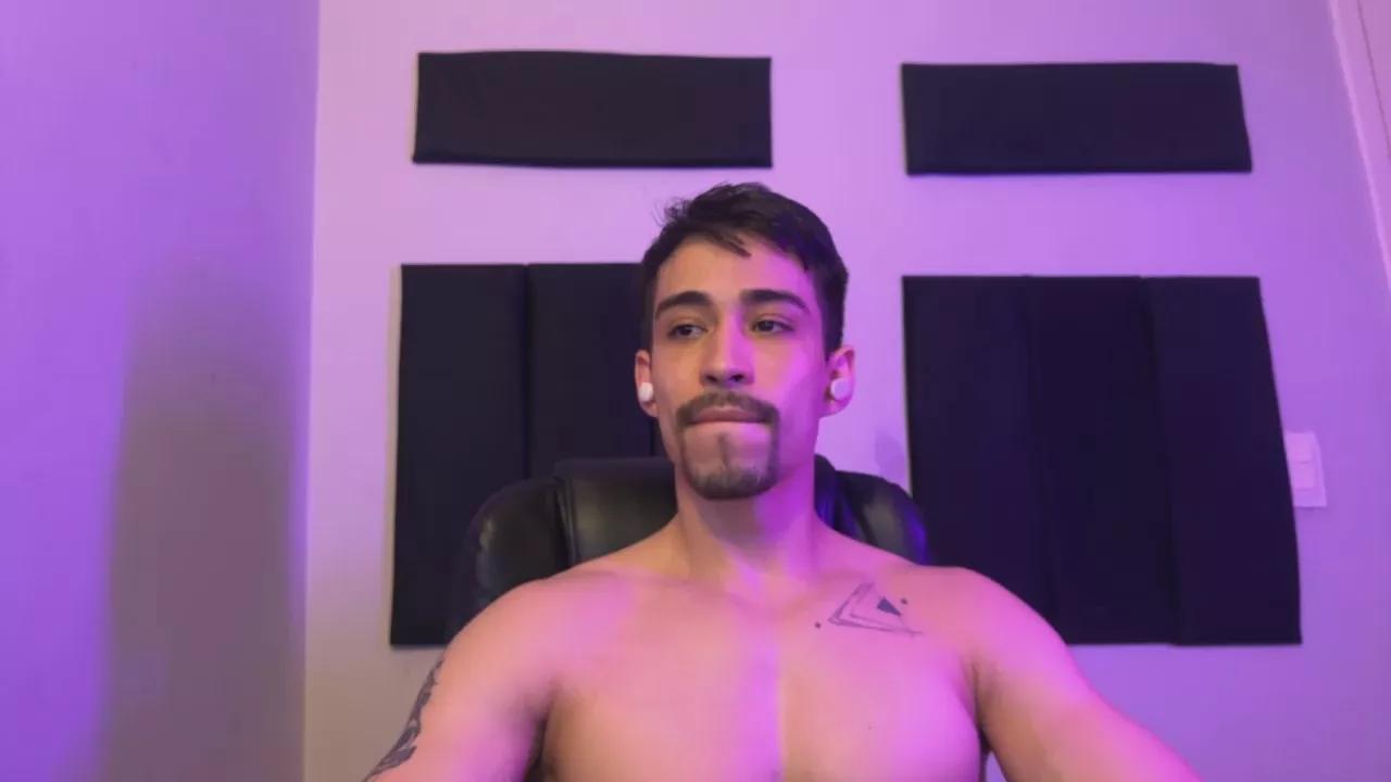 mettew22c on Cam4 