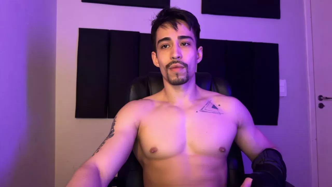 mettew22c on Cam4 