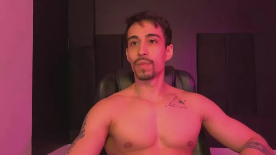 mettew22c on Cam4 
