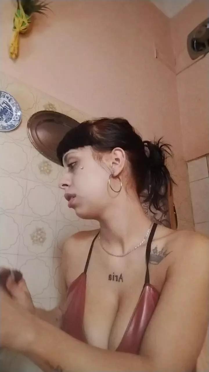 Miababy22 on Cam4 