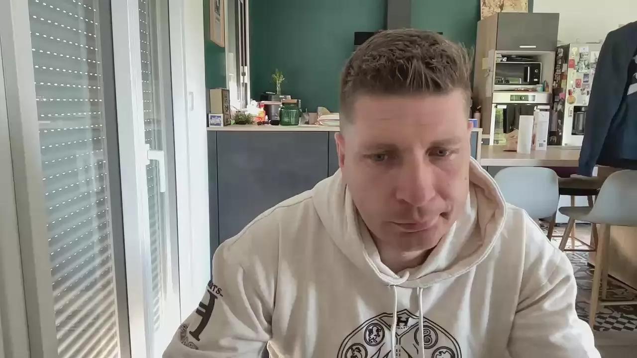 miklp1984 on Cam4 