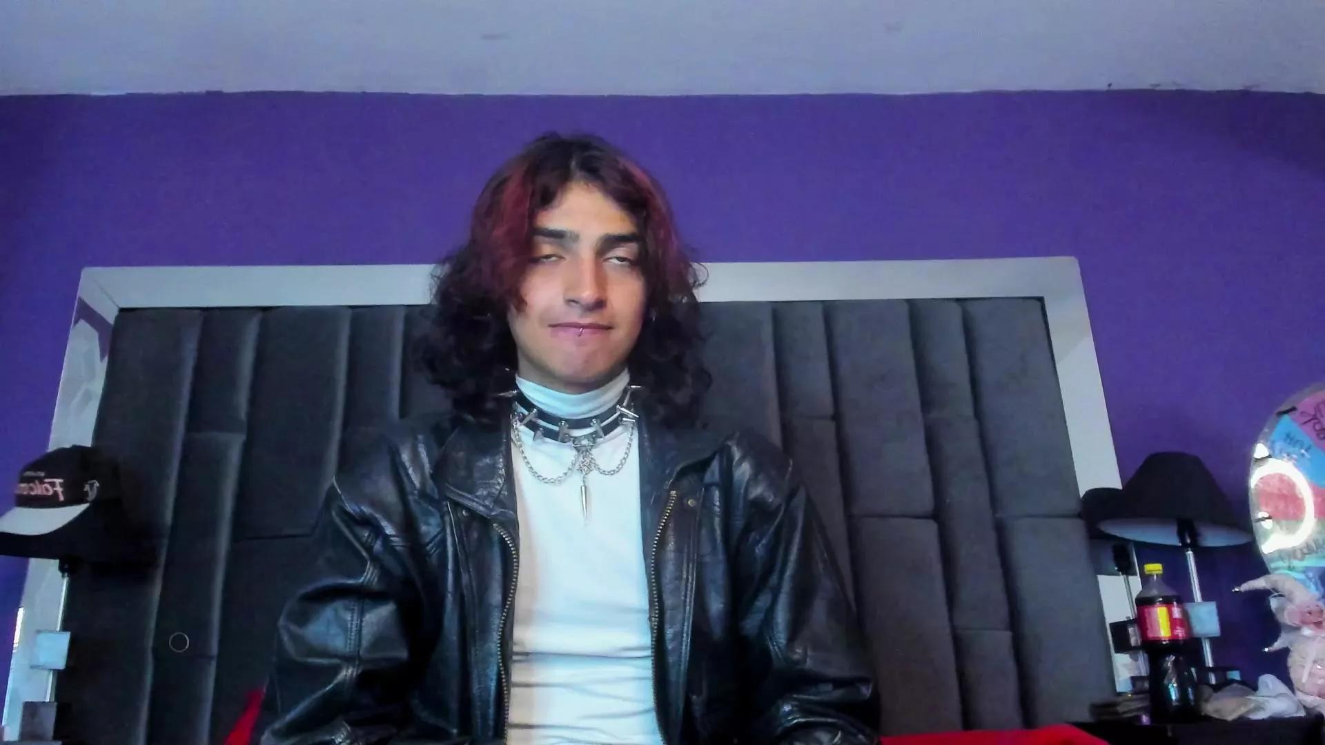 Miss__Dalia on Cam4 