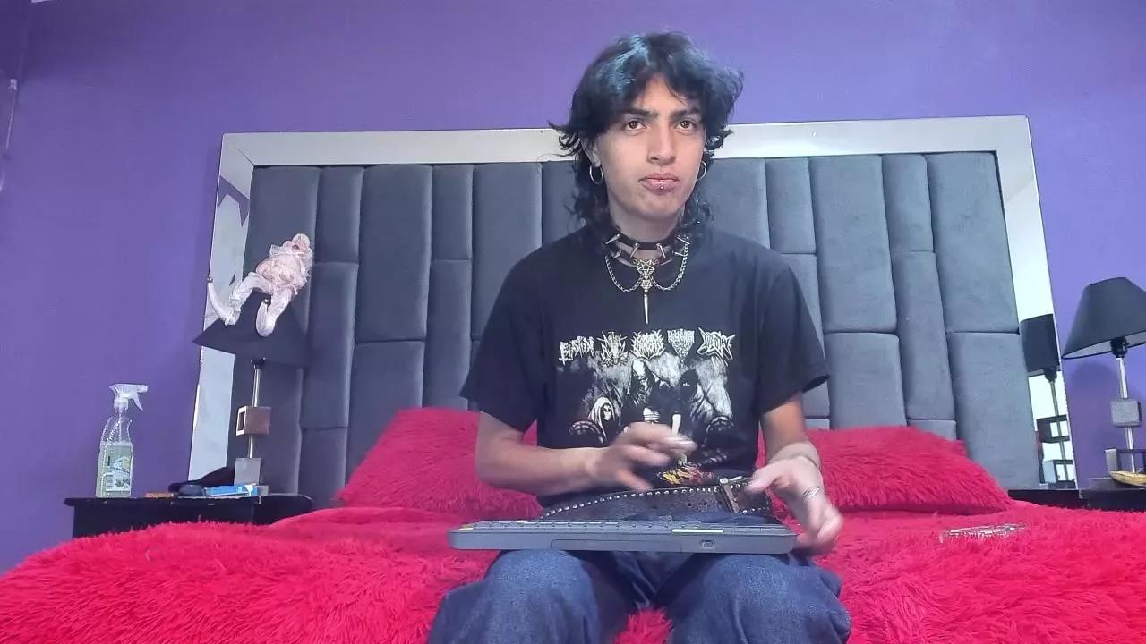 Miss__Dalia on Cam4 
