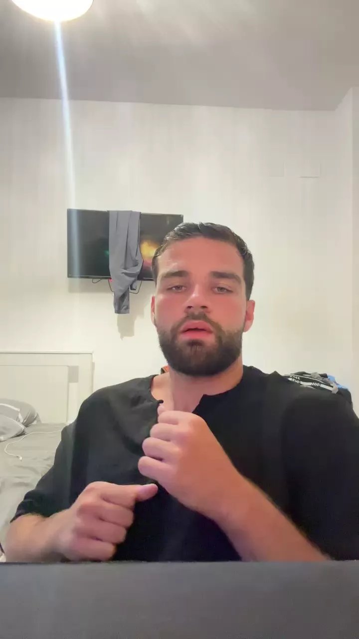 Offline Mitchyourmodel on Cam4