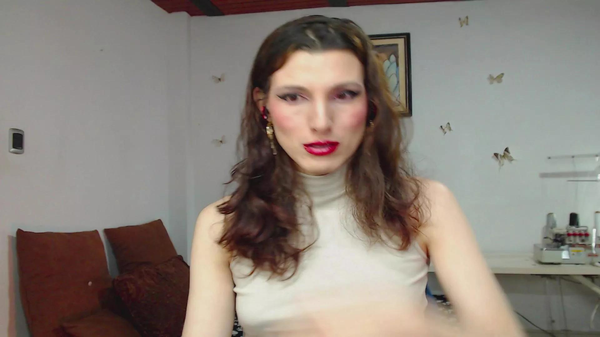 moira_hot on Cam4 