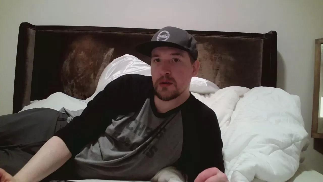 MrDonkeyKock on Cam4 