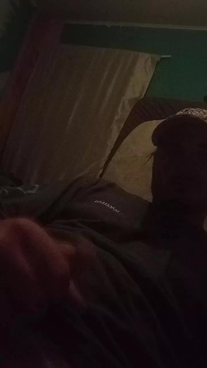 Muledick8822 on Cam4 