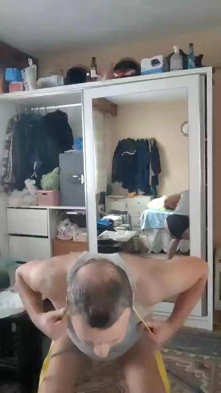 muscularbigcock on Cam4 