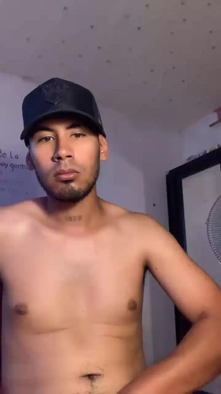 NanetBoy on Cam4 