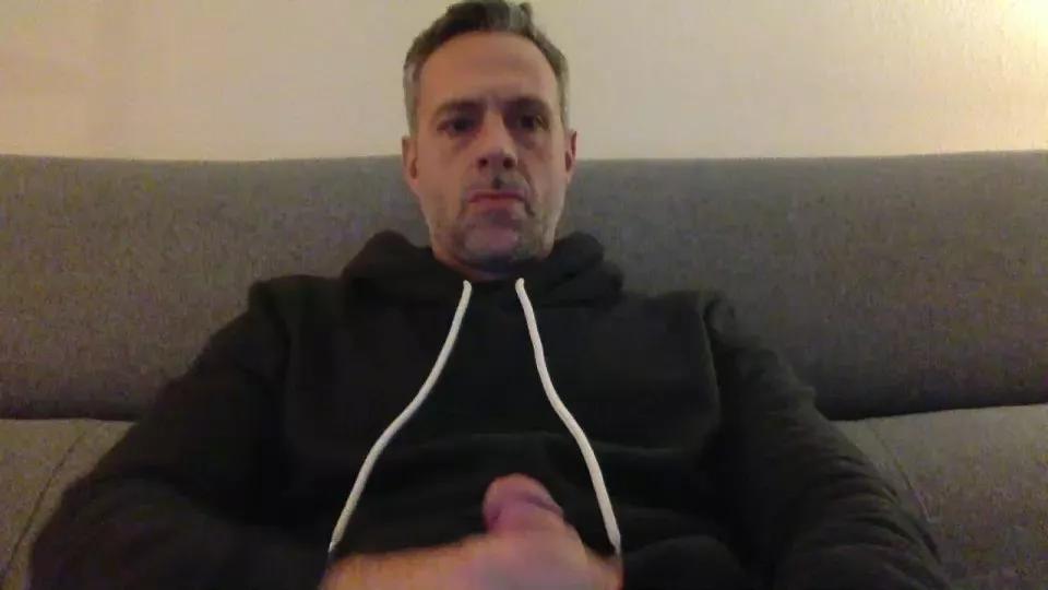 omarbig88 on Cam4 