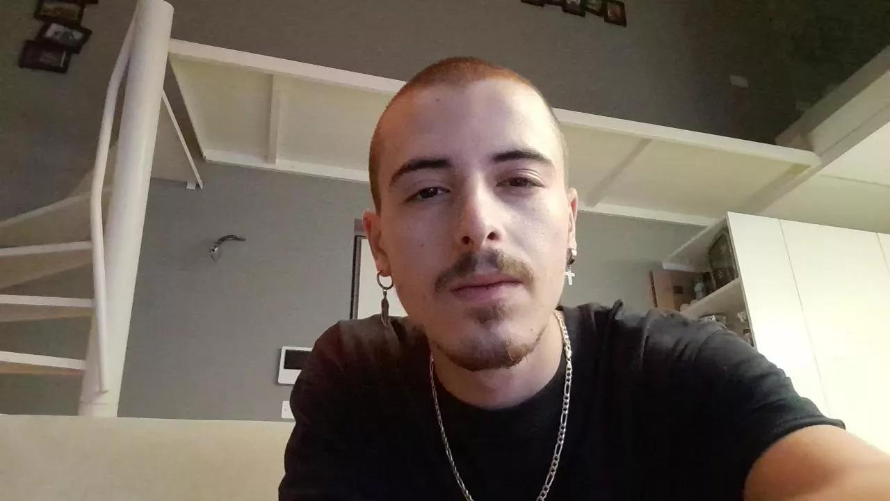 orignboy on Cam4 