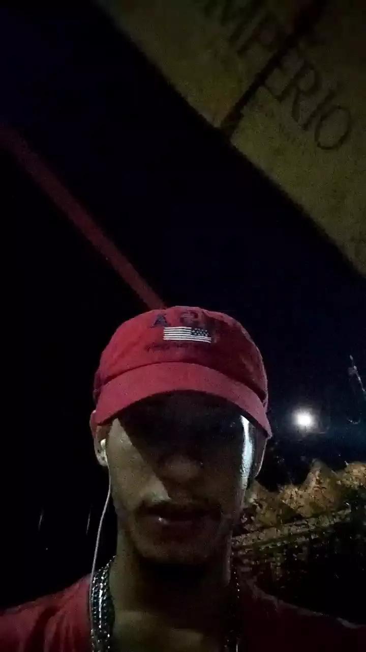 Paulophz00 on Cam4 