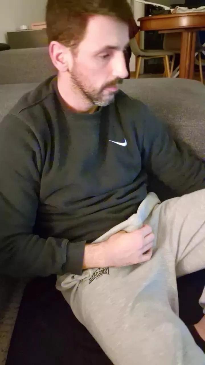 phill_22 on Cam4 