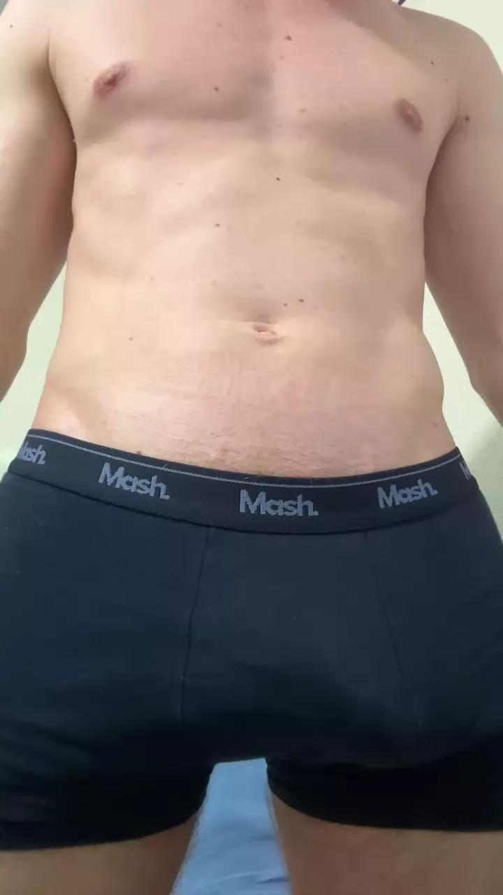 pika_red on Cam4 