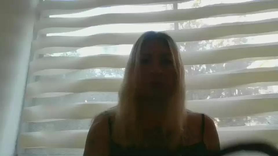 pinkycreampie on Cam4 