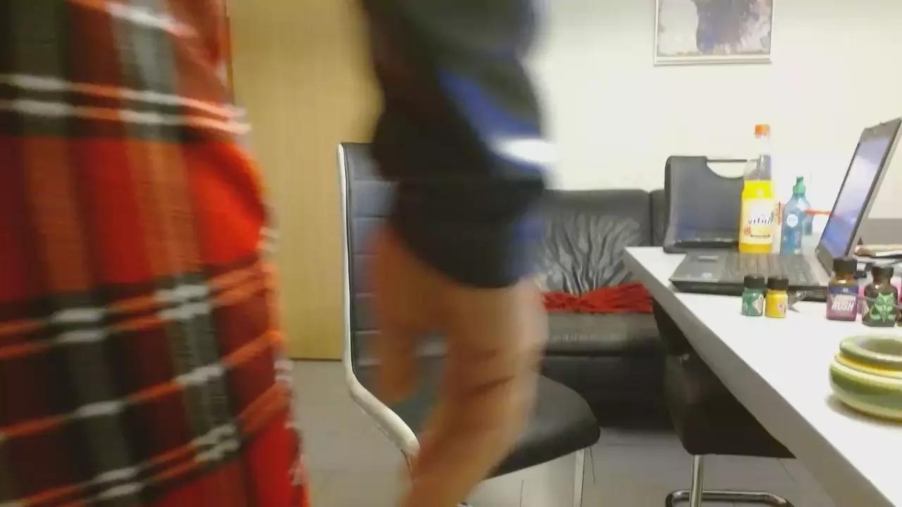 Poppersmaus on Cam4 