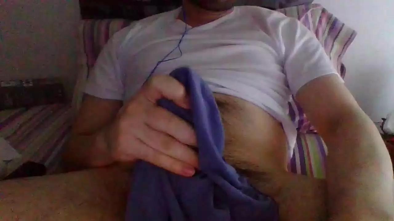 quique0927 on Cam4 
