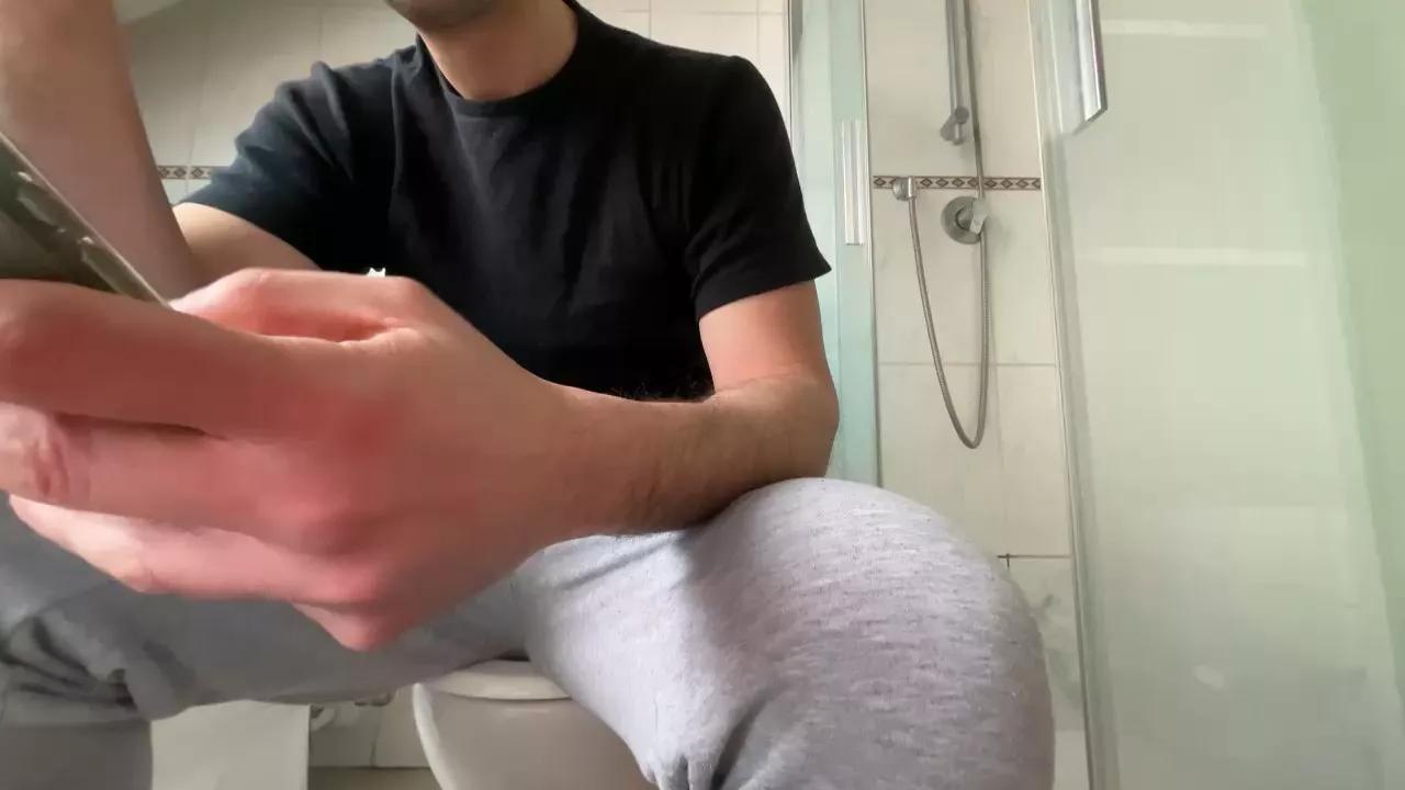 ragazzoxxl on Cam4 