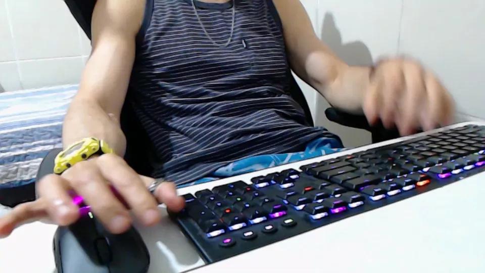 RAPAZ85632 on Cam4 
