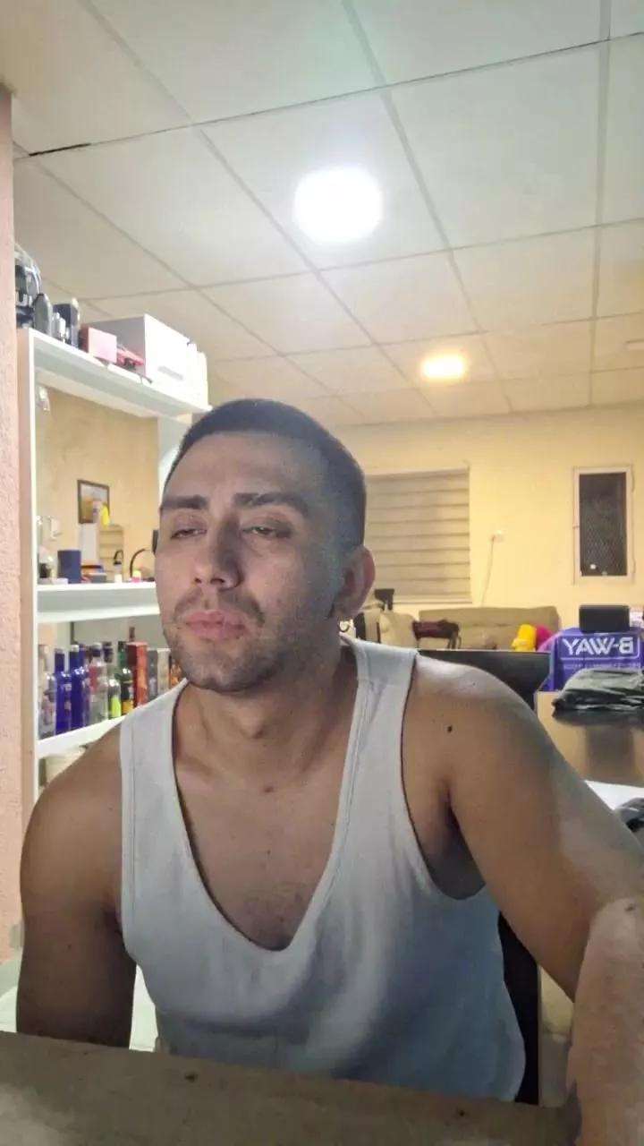 Ratangel_Poring on Cam4 