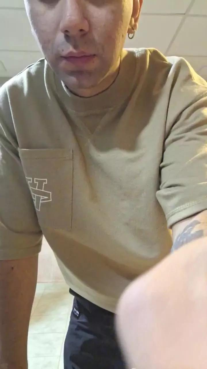 Ratangel_Poring on Cam4 