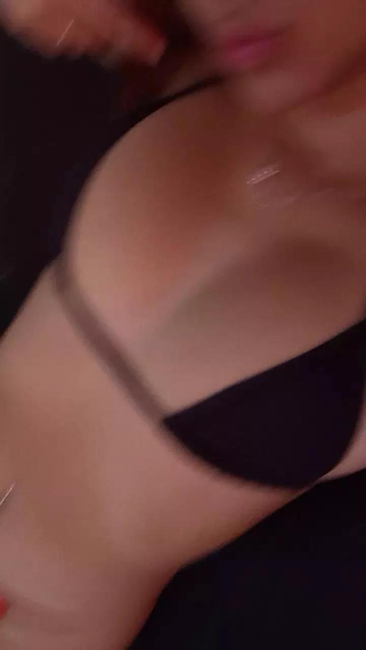 RebecaDias on Cam4 
