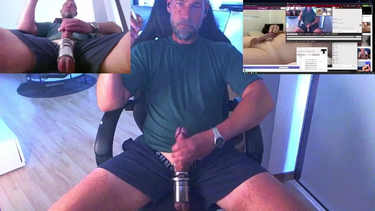 Reeper84 on Cam4 