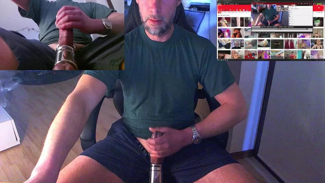 Reeper84 on Cam4 