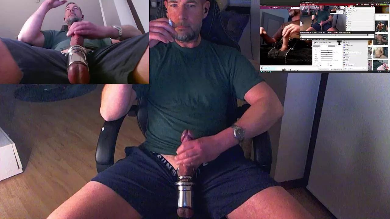 Reeper84 on Cam4 