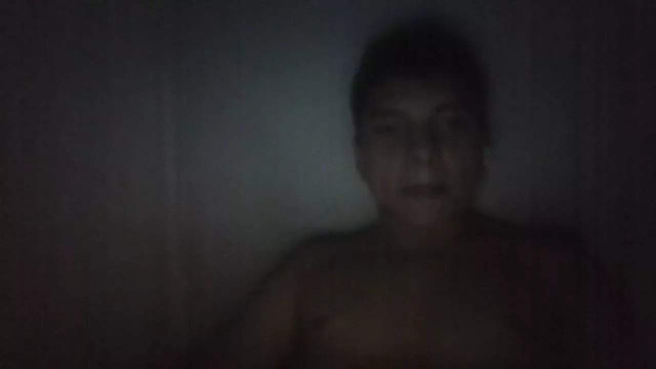 Offline rlk85 on Cam4