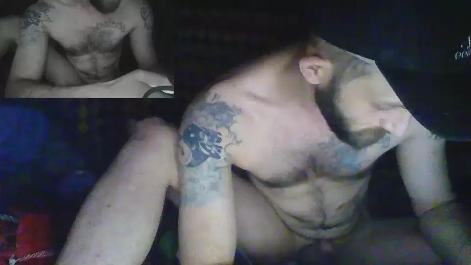 Rock21dan on Cam4 