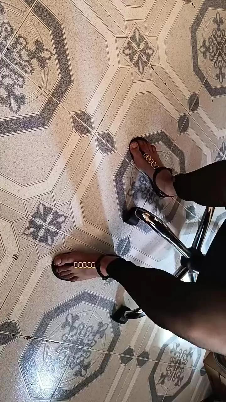 rosemberfeets on Cam4 