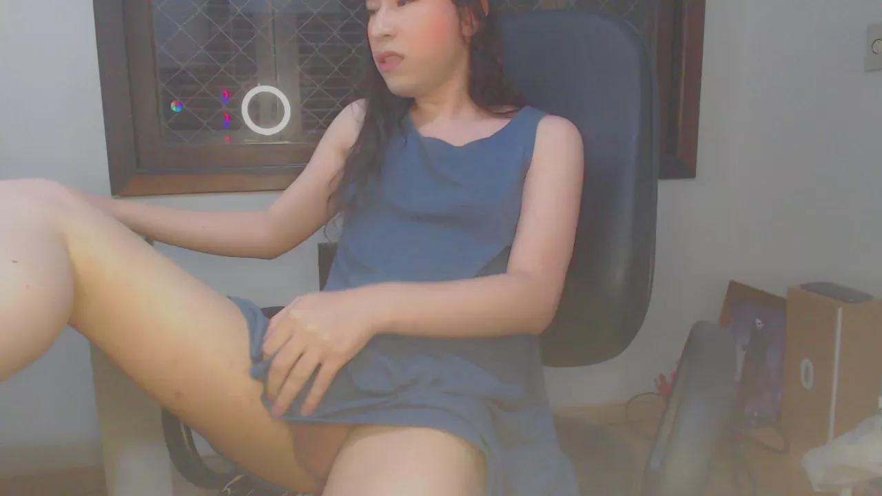 Ruby_yvr on Cam4 