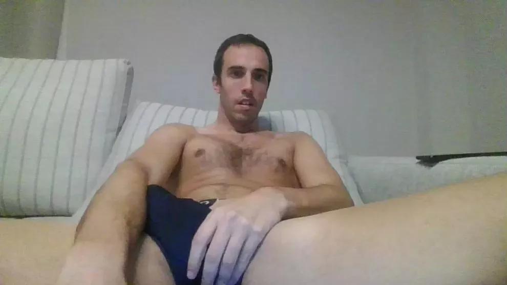 runner29xxx on Cam4 