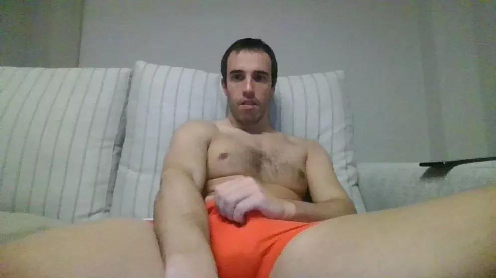 runner29xxx on Cam4 