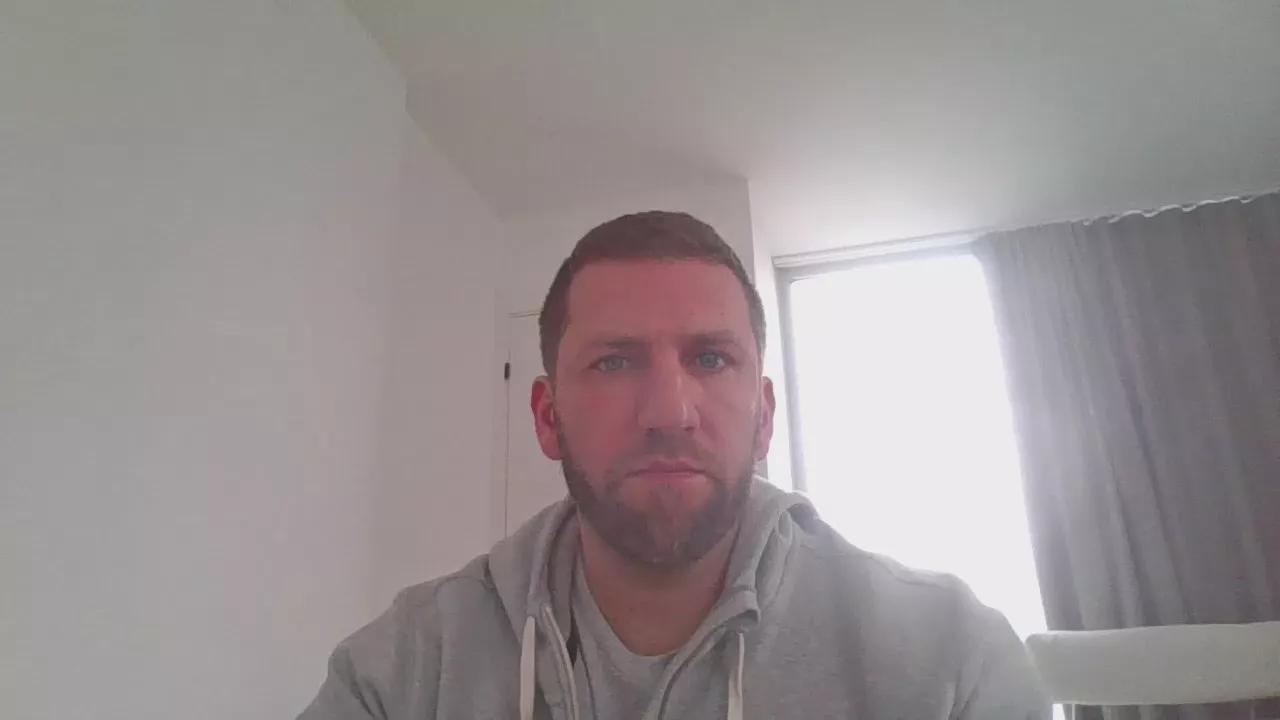 SantiBanton_ on Cam4 
