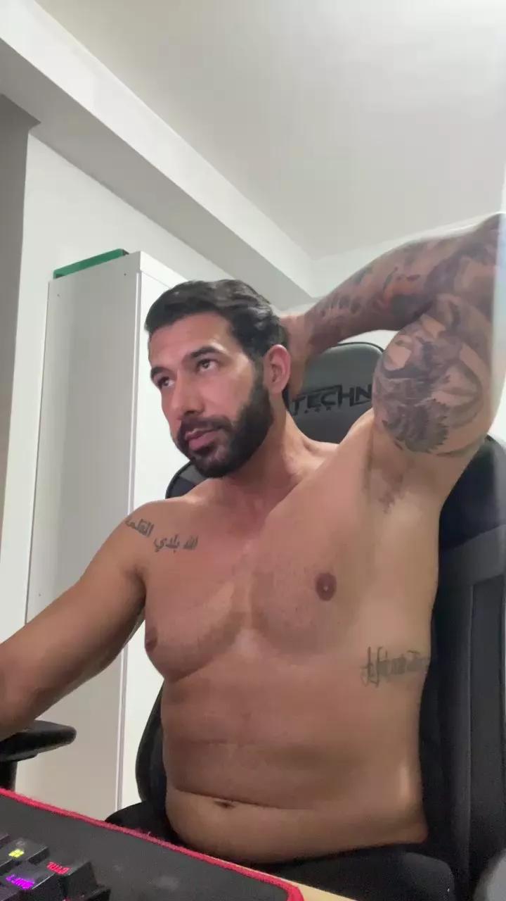 Saradoalto23 on Cam4 