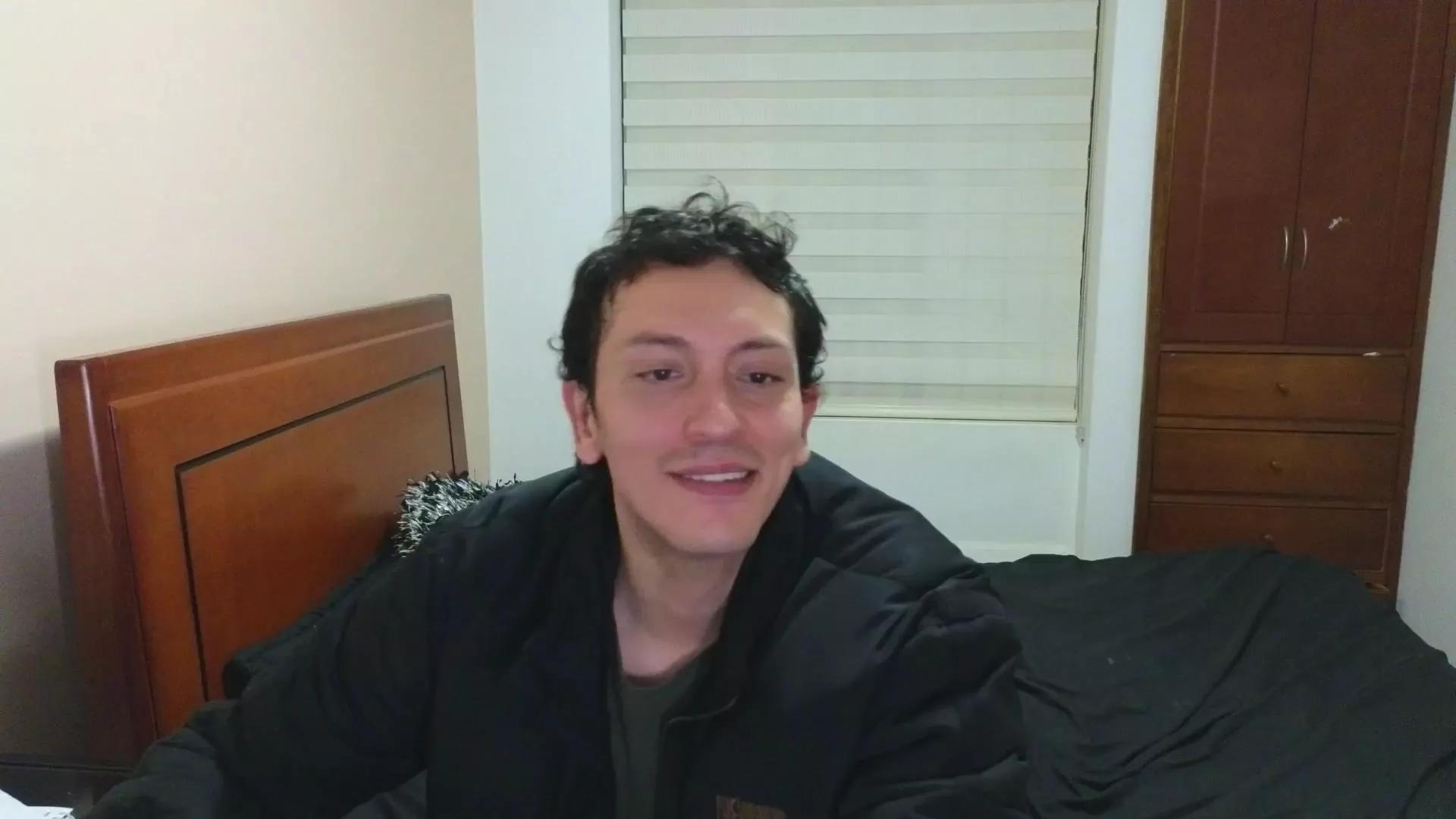 Serguioguecha33 on Cam4 