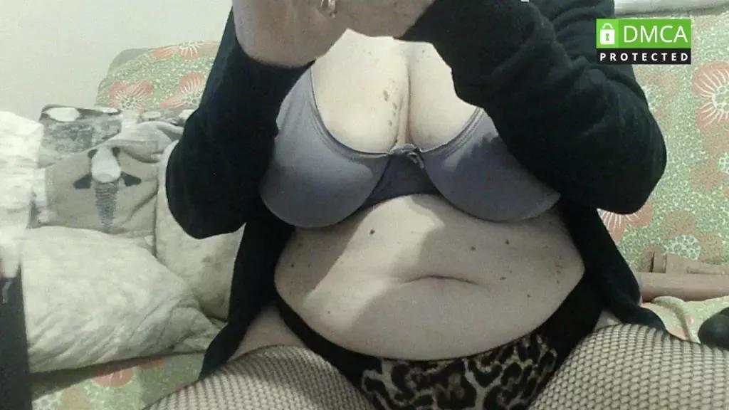 sexy_tettona on Cam4 