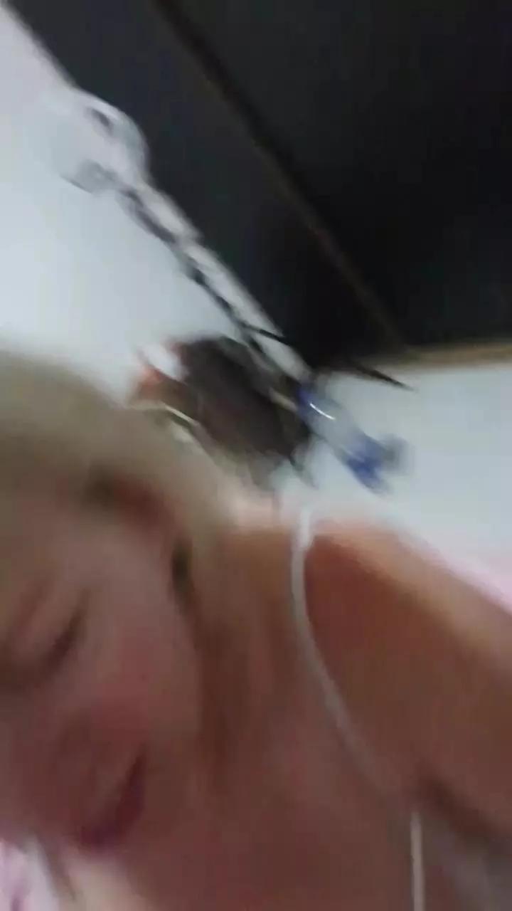 Sexymilf69_ on Cam4 