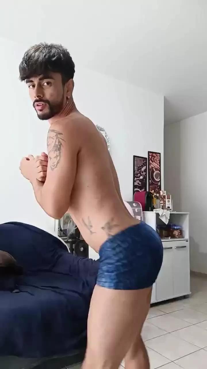 Showvitor on Cam4 