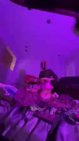 SissyTrixiee on Cam4 