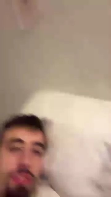 Offline SleepyPrin on Cam4