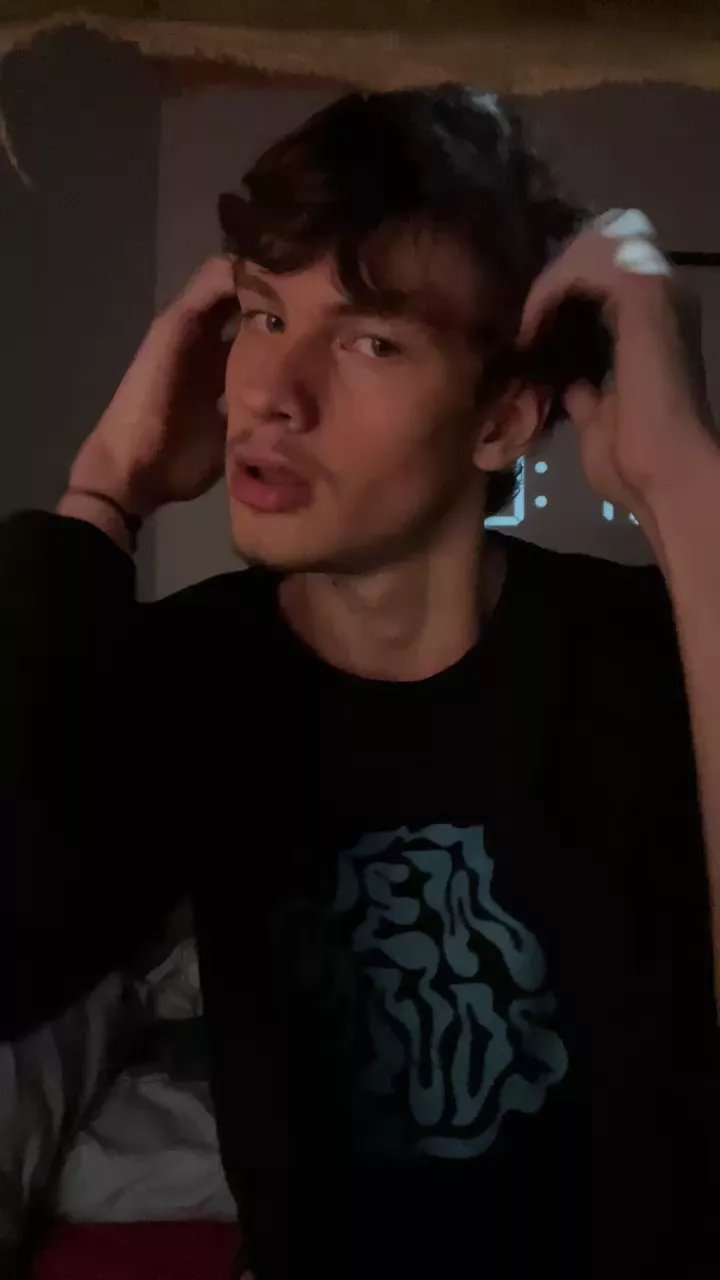 Offline slightitch on Cam4