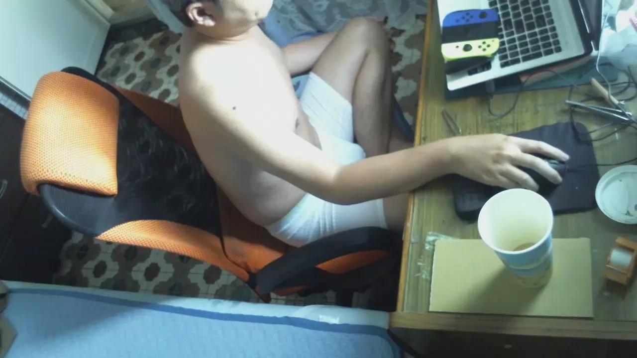 smallweakTw on Cam4 