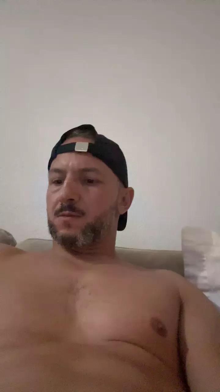 solo351 on Cam4 