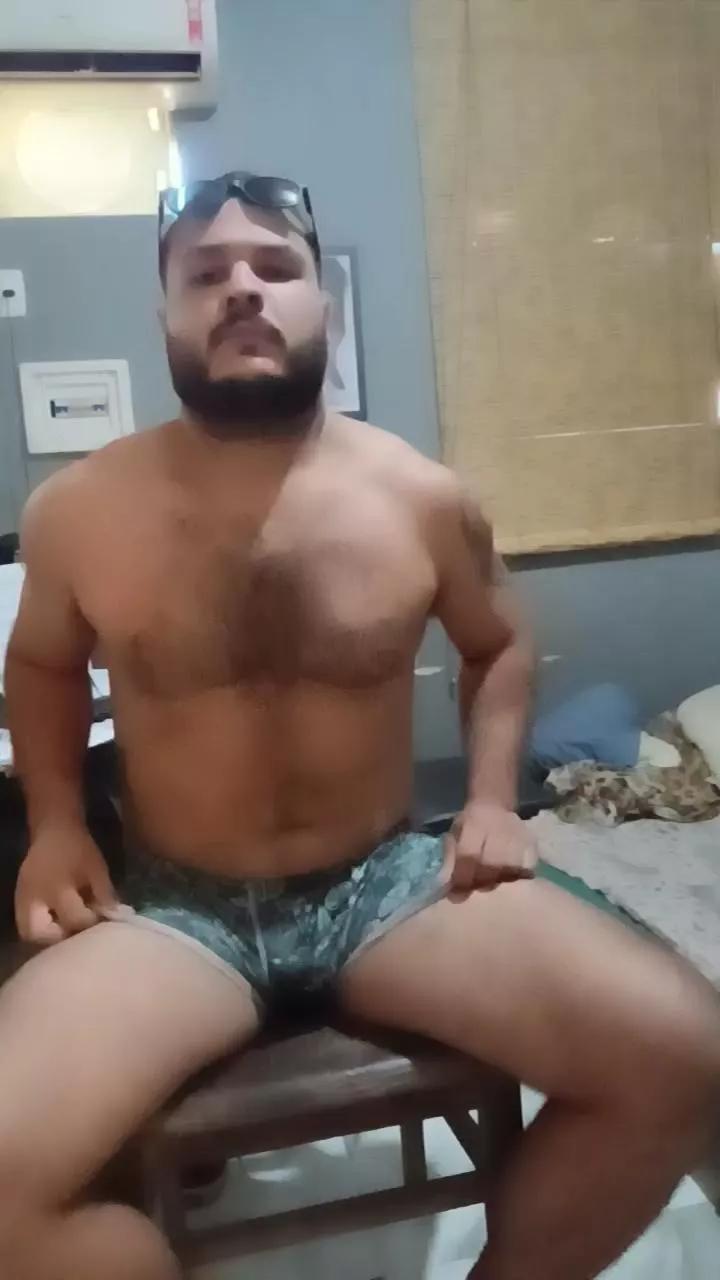 SUBURBANOXXXRJ on Cam4 