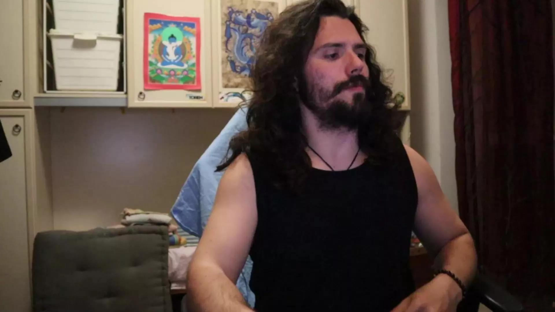 Tantra_Man_Yogi on Cam4 
