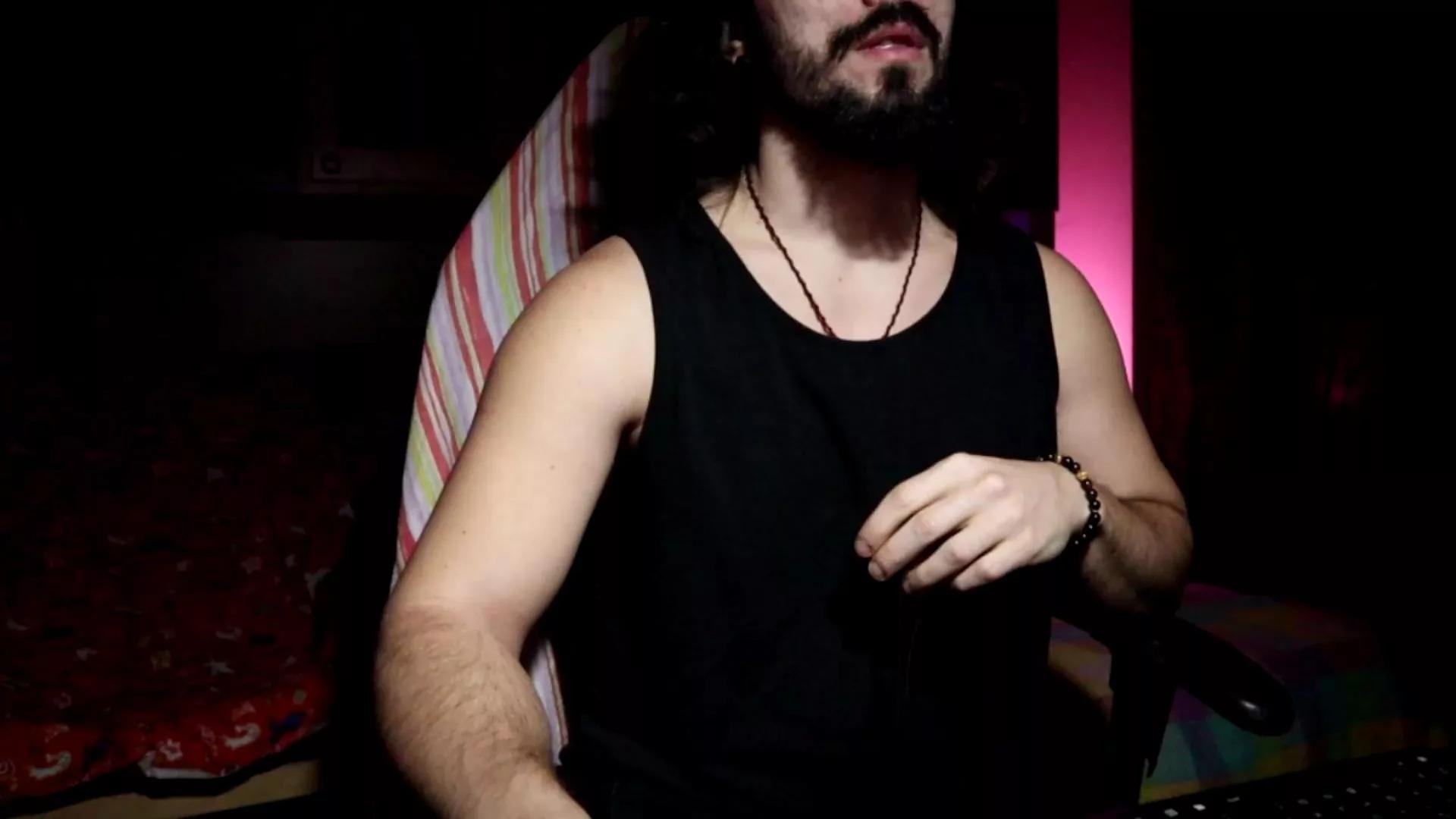 Tantra_Man_Yogi on Cam4 